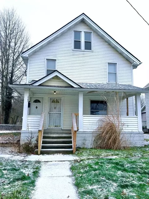 1741 W Market St, Warren, OH 44485