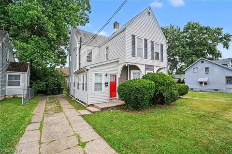 516-518 Stow Ave, Cuyahoga Falls, OH 44221