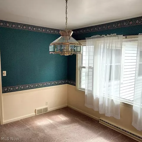 Dining - 655 Cliffside Dr, Akron, OH 44313 photo 1 of 2