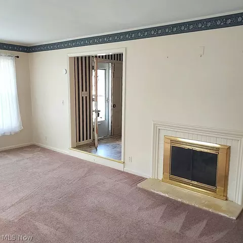 Living - 655 Cliffside Dr, Akron, OH 44313 photo 1 of 7