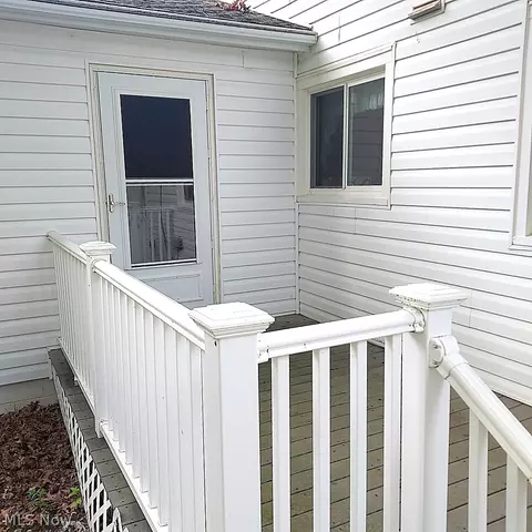 Exterior - 655 Cliffside Dr, Akron, OH 44313 photo 3 of 10
