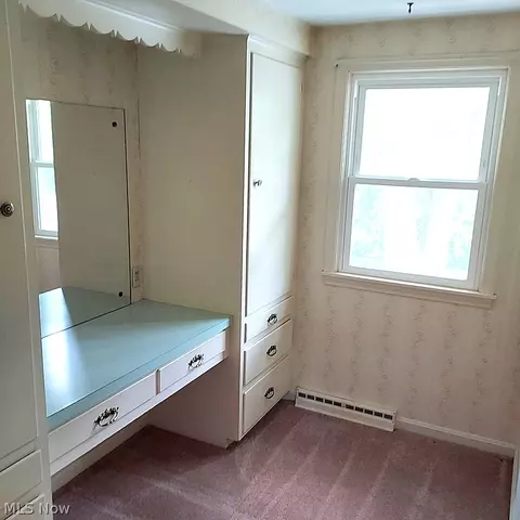 Bedroom - 655 Cliffside Dr, Akron, OH 44313 photo 2 of 7