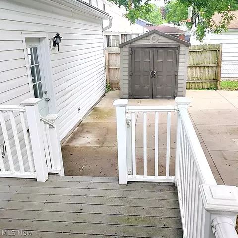 Exterior - 655 Cliffside Dr, Akron, OH 44313 photo 2 of 10