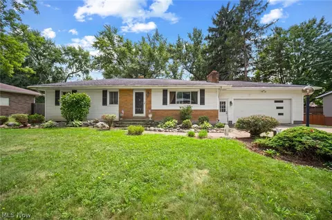 1700 Beryl Rd, Akron, OH 44312