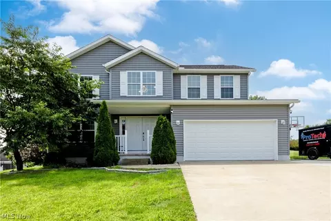 723 Apple Blossom Ln, Orrville, OH 44667