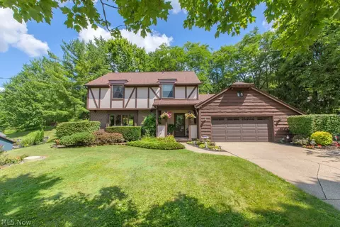 3361 Country Club Dr, Medina, OH 44256