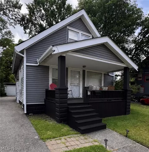 10514 Dove Ave, Cleveland, OH 44105