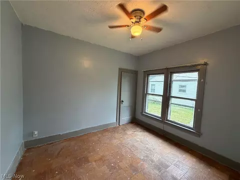 Bedroom - 2048 Grafton Rd, Elyria, OH 44035 photo 2 of 2