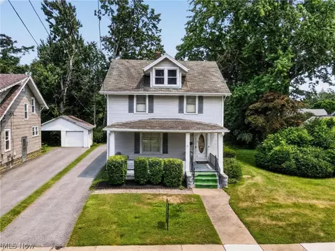 37 Chestnut St, Painesville, OH 44077