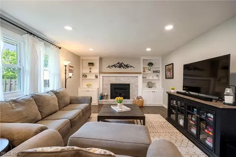7593 Panther Ave NE, Canton, OH 44721 photo 12