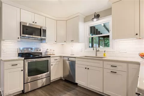 7593 Panther Ave NE, Canton, OH 44721 photo 7