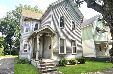 7110 Lawn Ave, Cleveland, OH 44102