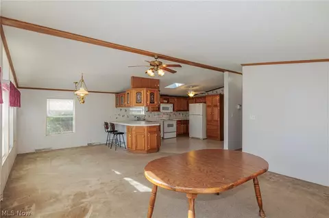 Living - 77 Periwinkle Dr, Olmsted Twp, OH 44138 photo 4 of 5