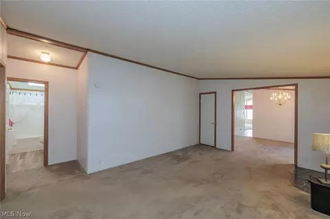 Living - 77 Periwinkle Dr, Olmsted Twp, OH 44138 photo 1 of 5