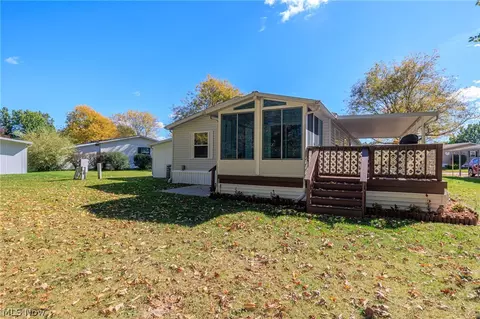Exterior - 77 Periwinkle Dr, Olmsted Twp, OH 44138 photo 5 of 11