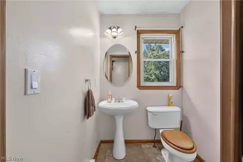 Bath - 8956 W Smith, Litchfield, OH 44253 photo 1 of 3