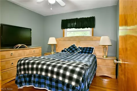Bedroom - 1605 Difford Dr, Niles, OH 44446 photo 5 of 11