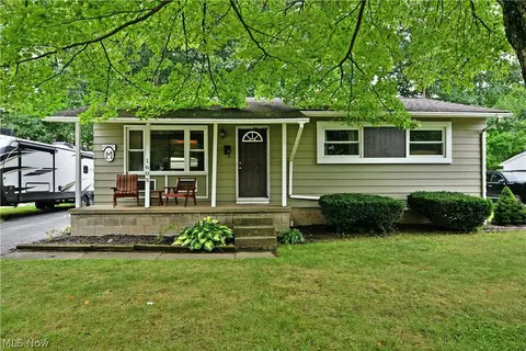 1605 Difford Dr, Niles, OH 44446