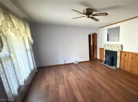 Living - 5889 Kellar Rd, New Franklin, OH 44319 photo 1 of 2