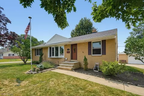 842 Bayridge Blvd, Willowick, OH 44095