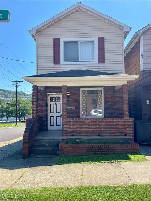 818 N 8th St, Steubenville, OH 43952