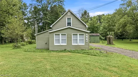 556 Champion Ave E, Warren, OH 44483