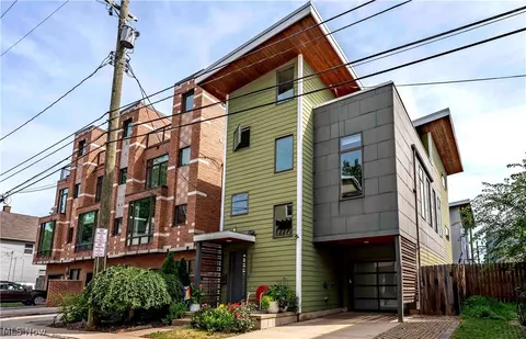2509 Thurman Ave, Cleveland, OH 44113