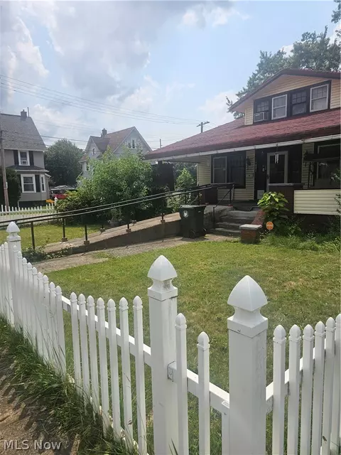 1601 Superior Ave NE, Canton, OH 44705