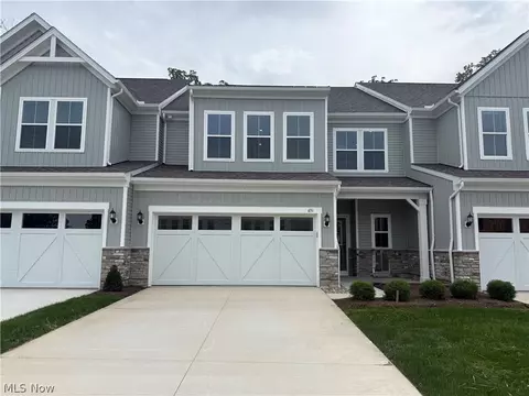 651 S Port Dr, Avon Lake, OH 44012