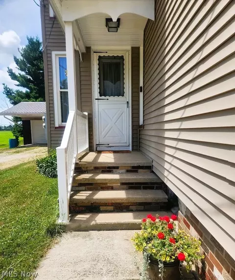 Exterior - 3875 State Rd S, Ashtabula, OH 44004 photo 6 of 7