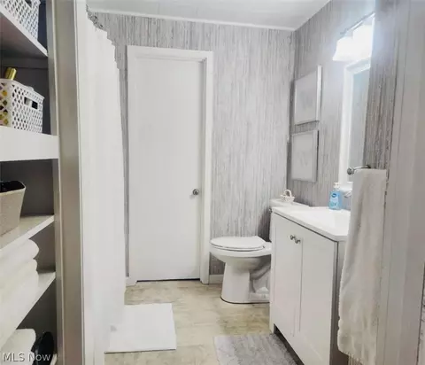 Bath - 3875 State Rd S, Ashtabula, OH 44004 photo 1 of 2