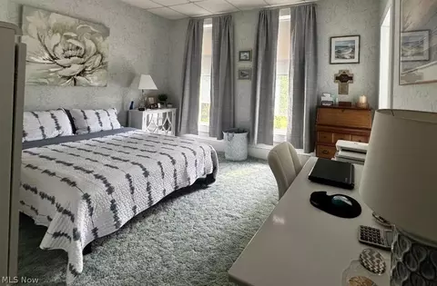 Bedroom - 3875 State Rd S, Ashtabula, OH 44004 photo 3 of 5
