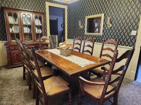 Dining - 3875 State Rd S, Ashtabula, OH 44004 photo 1 of 2