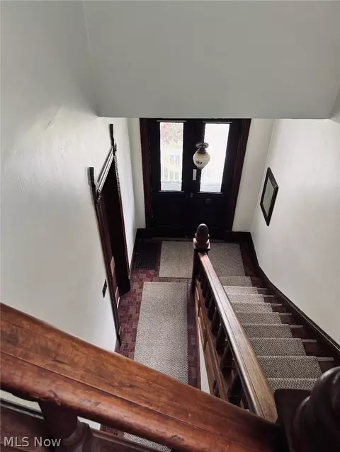 Entry Way - 3875 State Rd S, Ashtabula, OH 44004 photo 1 of 2
