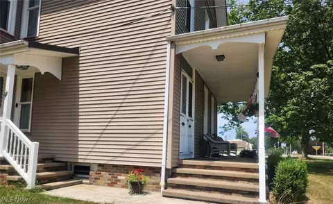 Exterior - 3875 State Rd S, Ashtabula, OH 44004 photo 5 of 7