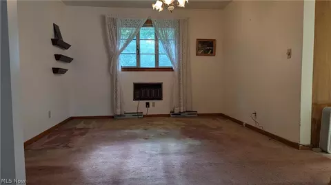 Living - 2921 Center Rd, Saybrook, OH 44004 photo 2 of 3