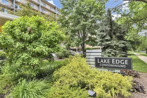 10301 Lake Ave #427, Cleveland, OH 44102
