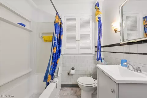Bath - 6244 Eavenson Rd, Brook Park, OH 44142 photo 1 of 2