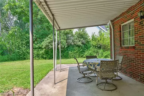 Exterior - 6244 Eavenson Rd, Brook Park, OH 44142 photo 1 of 4
