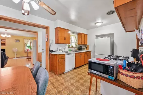 Kitchen - 6244 Eavenson Rd, Brook Park, OH 44142 photo 1 of 4