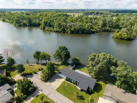 View/Area - 14 Lakeview Ct, Lagrange, OH 44050 photo 4 of 4