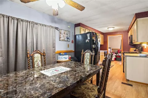 Dining - 14 Lakeview Ct, Lagrange, OH 44050 photo 2 of 2