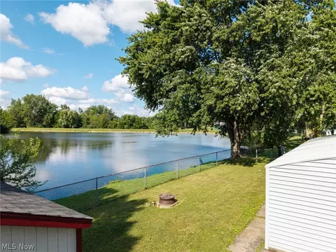 View/Area - 14 Lakeview Ct, Lagrange, OH 44050 photo 2 of 4