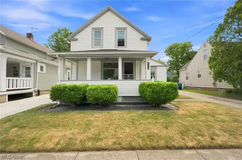 1339 Park Row, Lakewood, OH 44107