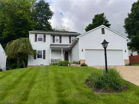 1505 Democracy Dr NW, North Canton, OH 44720