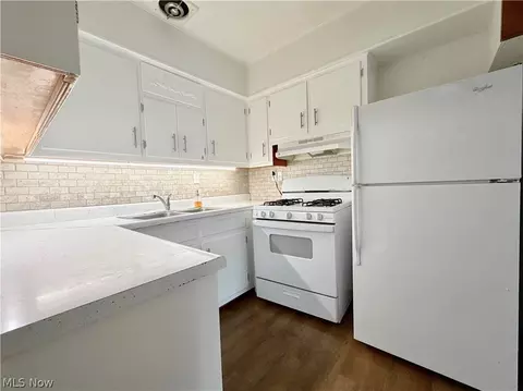 Kitchen - 710 Walnut St, Belpre, OH 45714 photo 2 of 2