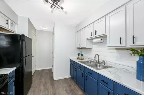 Kitchen - 2796 Mull Ave #B, Akron, OH 44321 photo 1 of 4