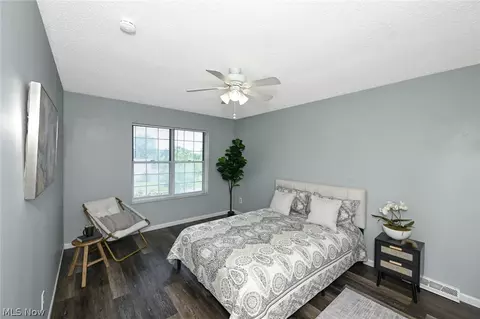 Bedroom - 2796 Mull Ave #B, Akron, OH 44321 photo 1 of 4