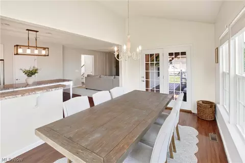 Dining - 515 Mitchell Ct, Lagrange, OH 44050 photo 2 of 2