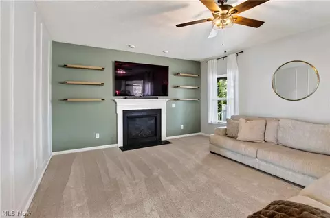 Living - 515 Mitchell Ct, Lagrange, OH 44050 photo 2 of 3